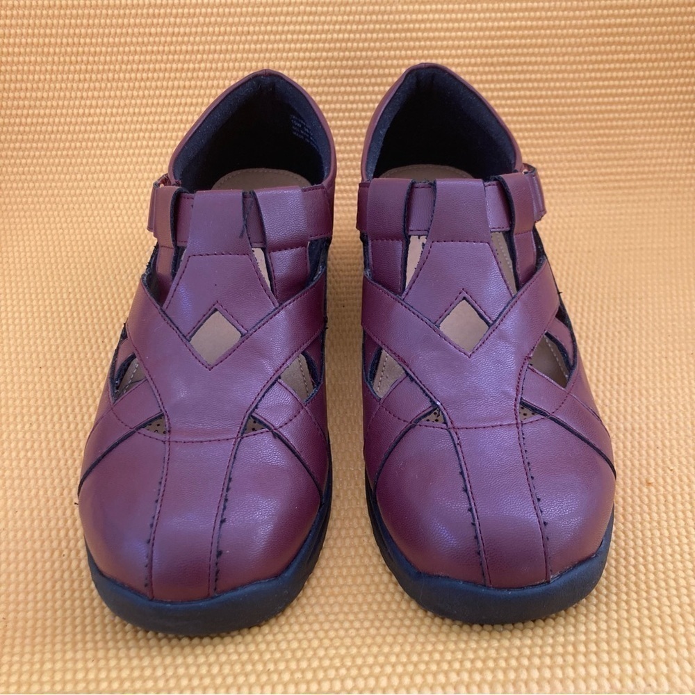 Comfortview Women's Size 10W color Dark Wine The Cailyn Flat Shoes ( WIDE ) - Picture 2 of 9